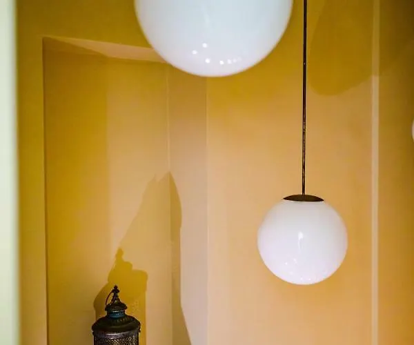 Stylish - 1 House Apartment