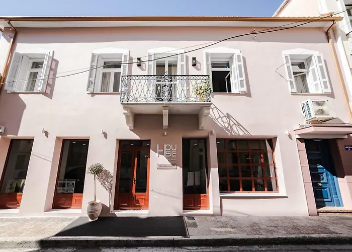 Stylish - 1 House Apartment