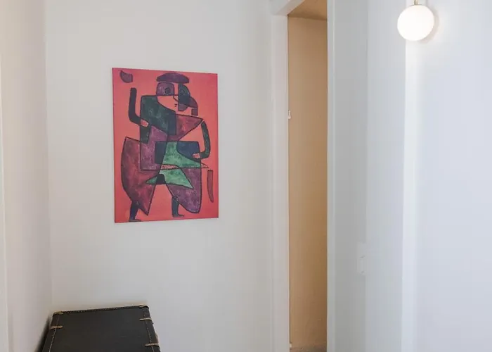 Stylish - 1 House Apartment